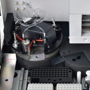 Separación magnética de 4 fases con temperatura controlada con precisión
Confiabilidad de rendimiento consistente con sistema de detección PMT mejorado
Mezclado con Vortexer no táctil para la solución de reacción sin contaminación
